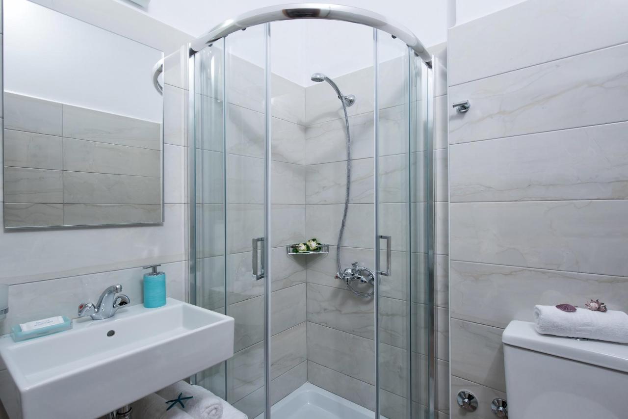 Floral Hotel خيرسونِسوس المظهر الخارجي الصورة