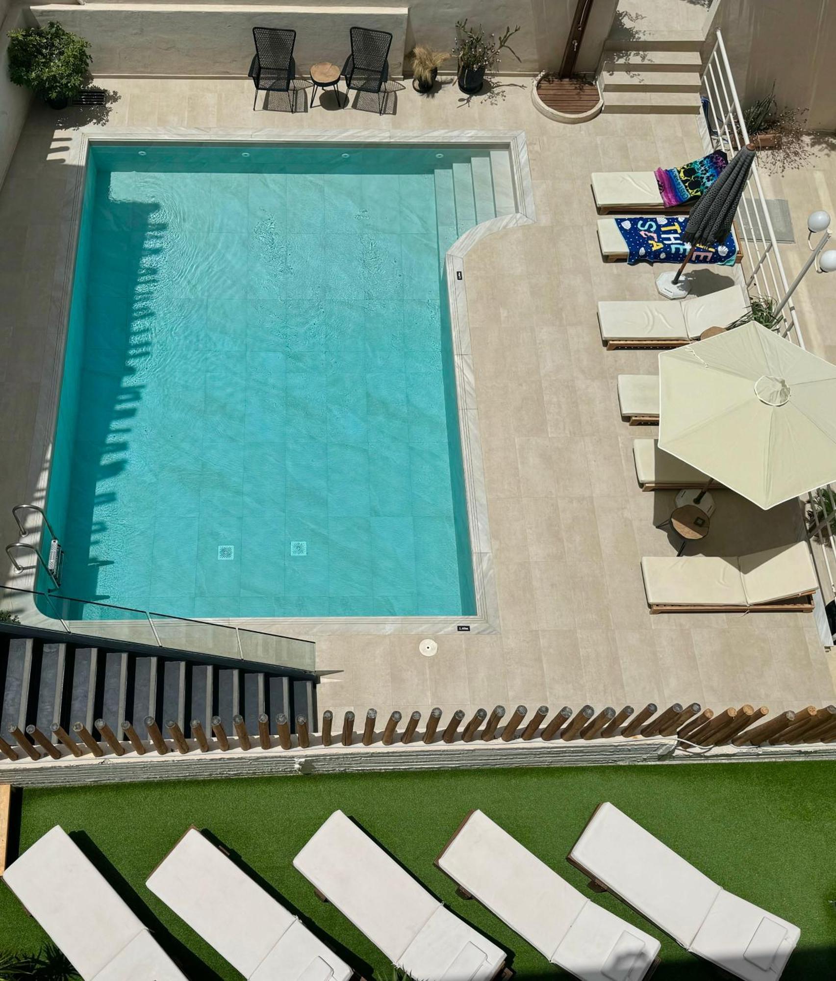Floral Hotel خيرسونِسوس المظهر الخارجي الصورة